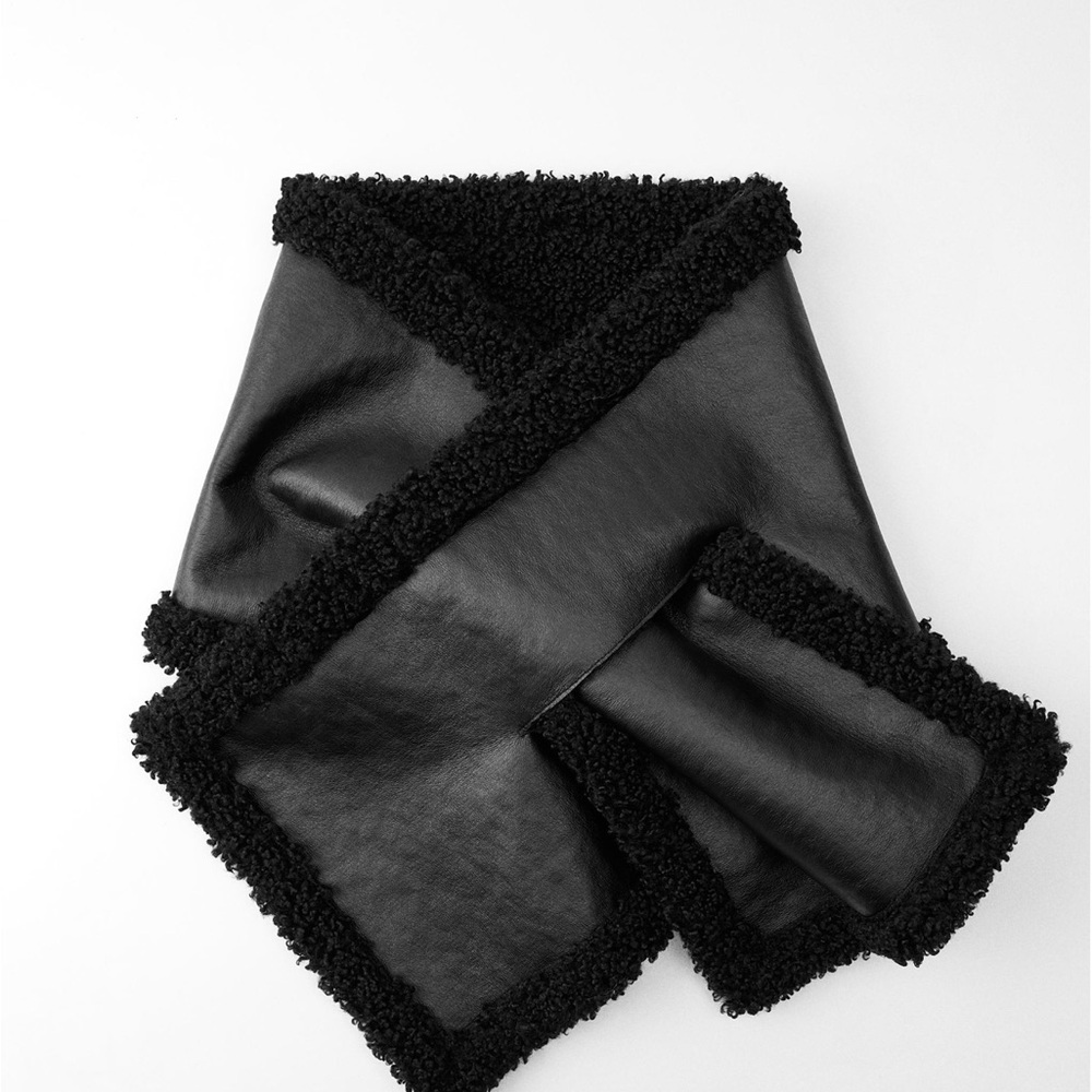 NWT ZARA DOUBLE-FACED FLEECE SCARF